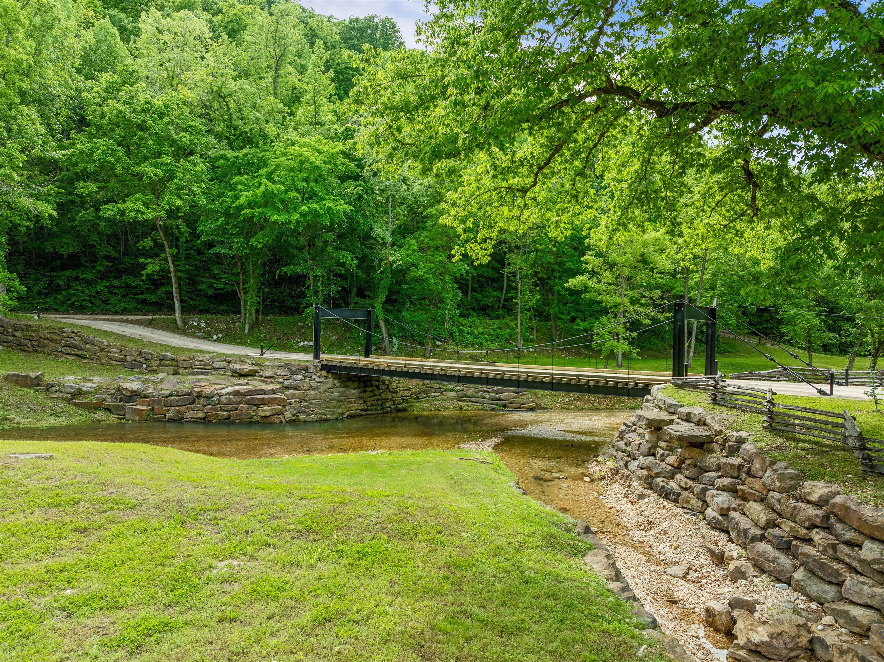 Brush Creek Lawns