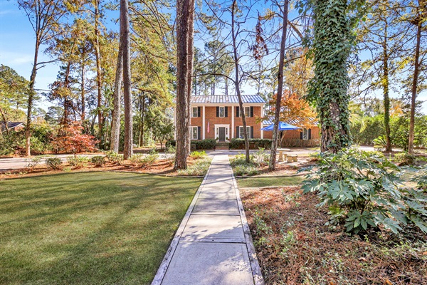 Front Entrance to your private Oasis