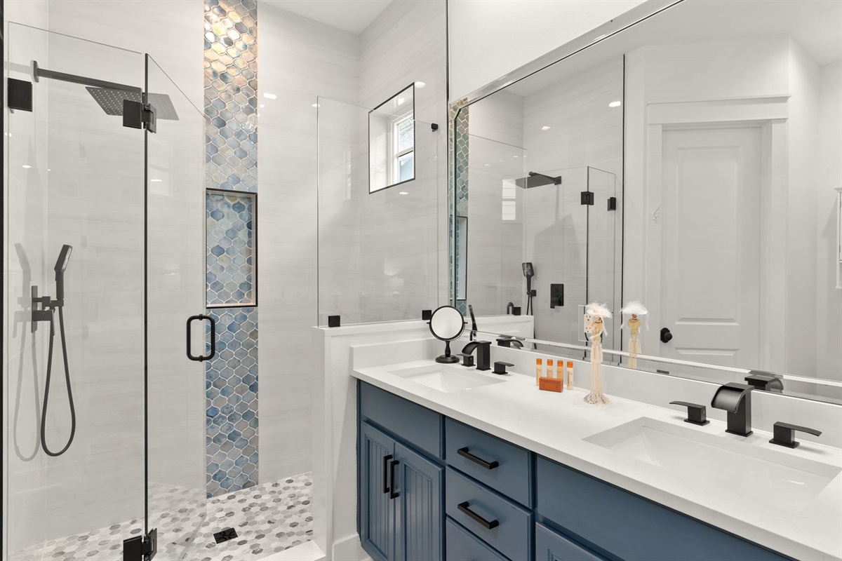 Walk in Master Shower