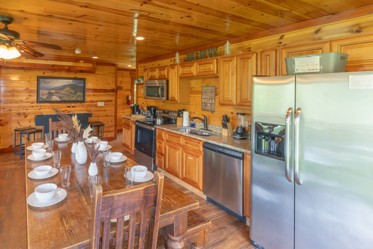 Designed with guests in mind, this fully stocked and well-organized kitchen has all the essentials to make you feel right at home.