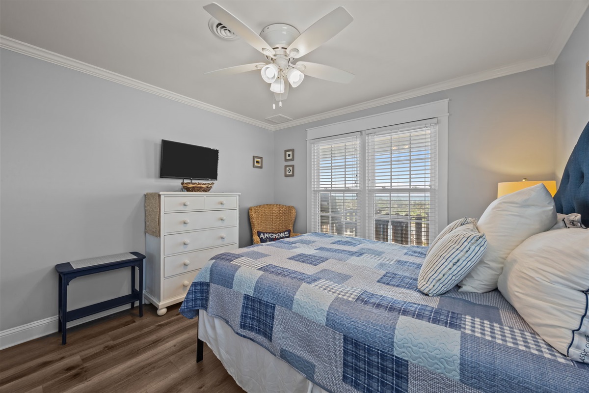 Bedroom TV for your ultimate comfort and convenience