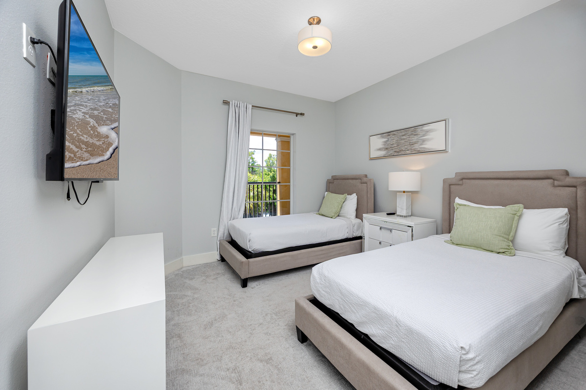 Second bedroom 