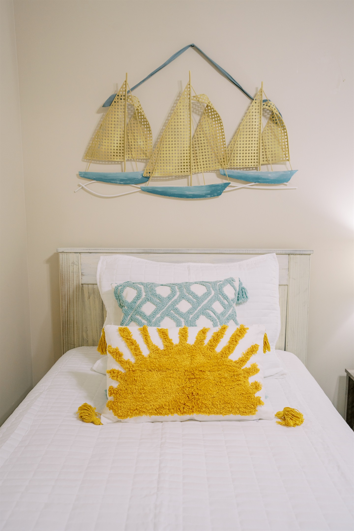 Down to each pillow, every thoughtful detail accounted for, just for you. ✨