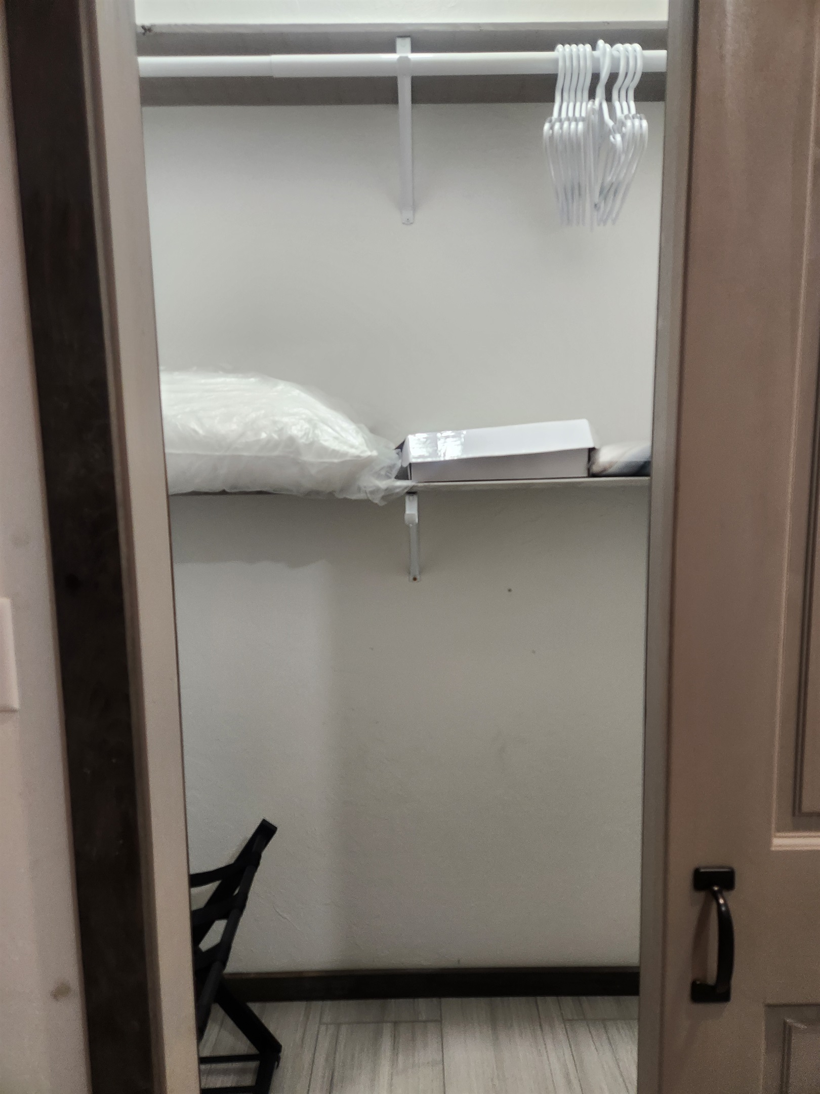 Master Walkin closet B