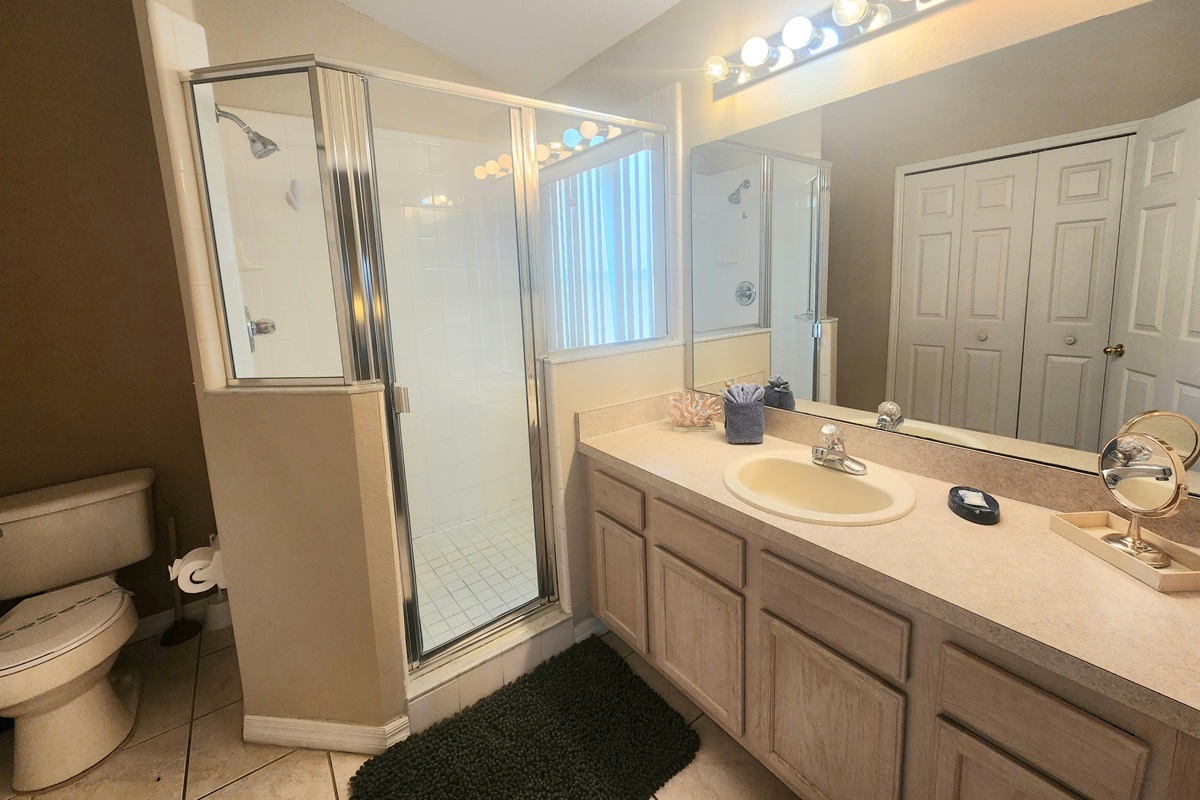 Master Bath, Walk in Shower