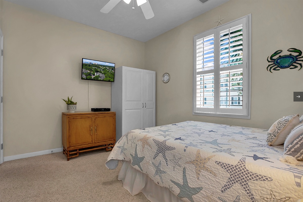 Queen in 3rd Bedroom