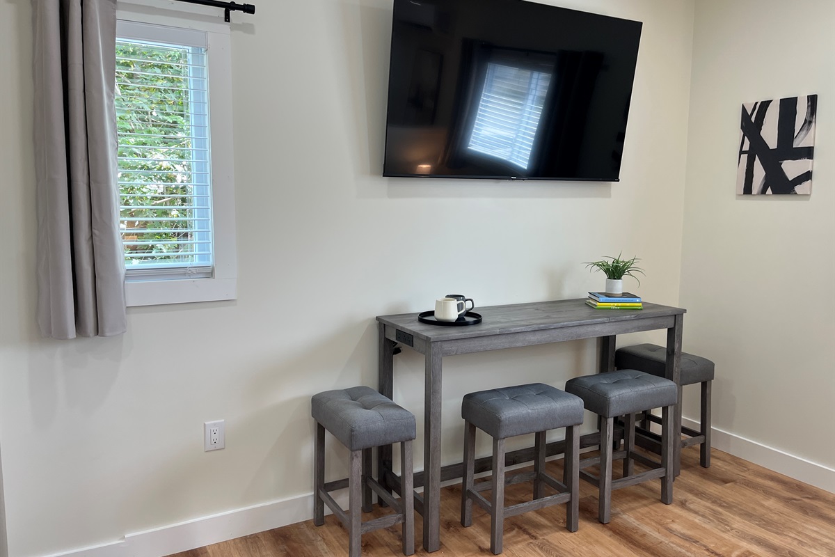 Living area with SmartTV