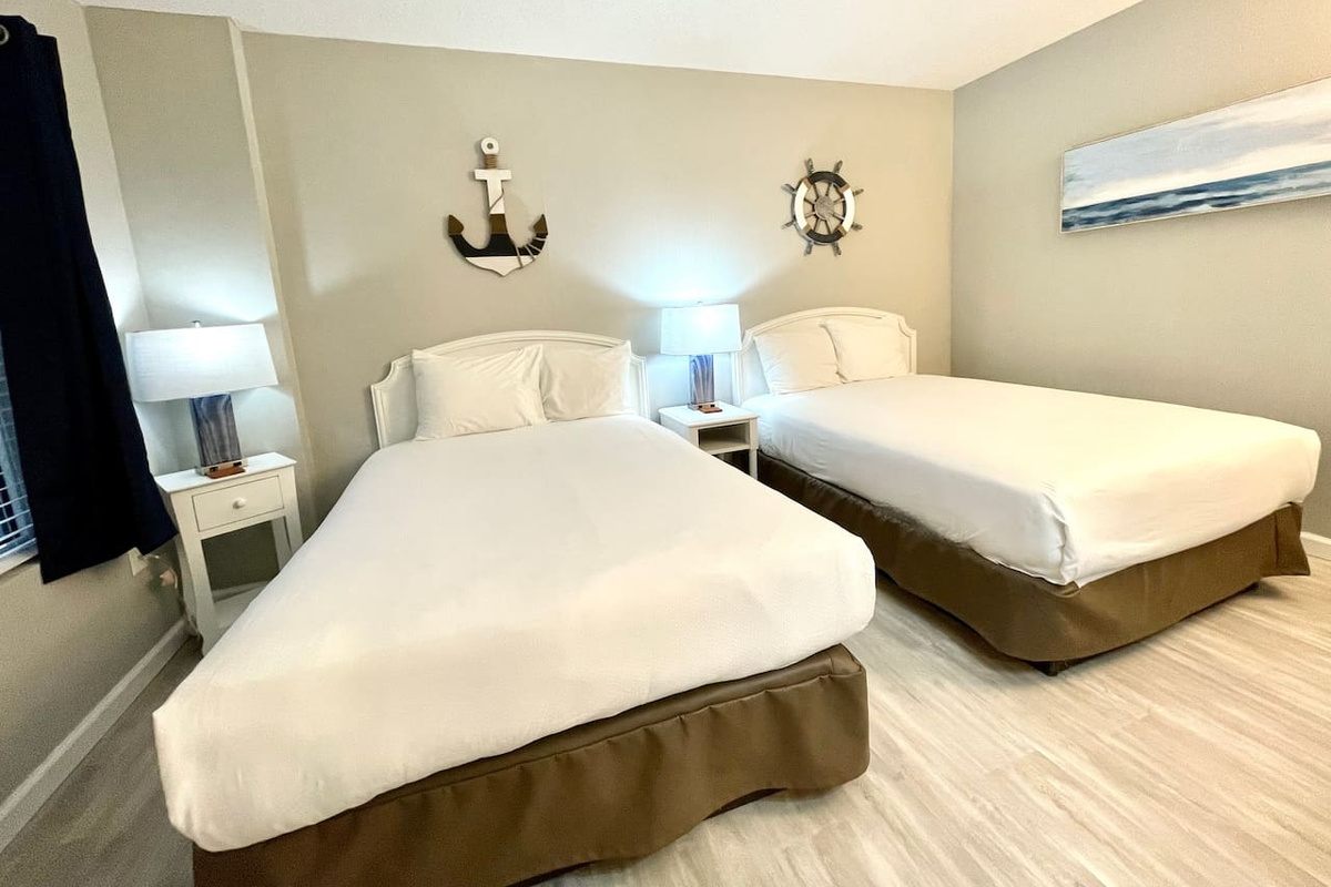 Upgraded to 1 Queen Bed and 1 Full size bed in guest room 