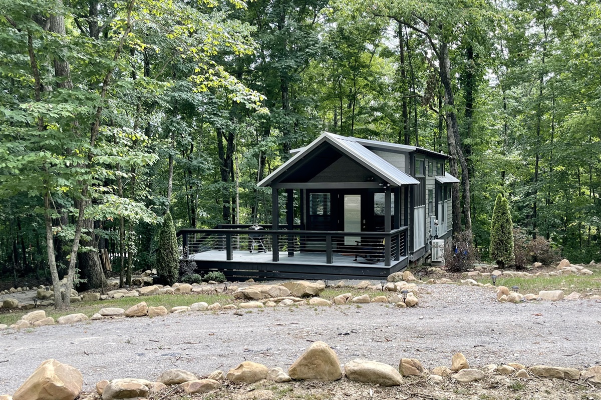 Shady Pines at The Retreat at Water's Edge Retreat Vacations Book