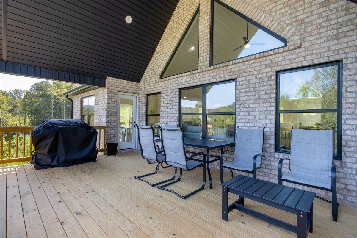 photo of similar deck