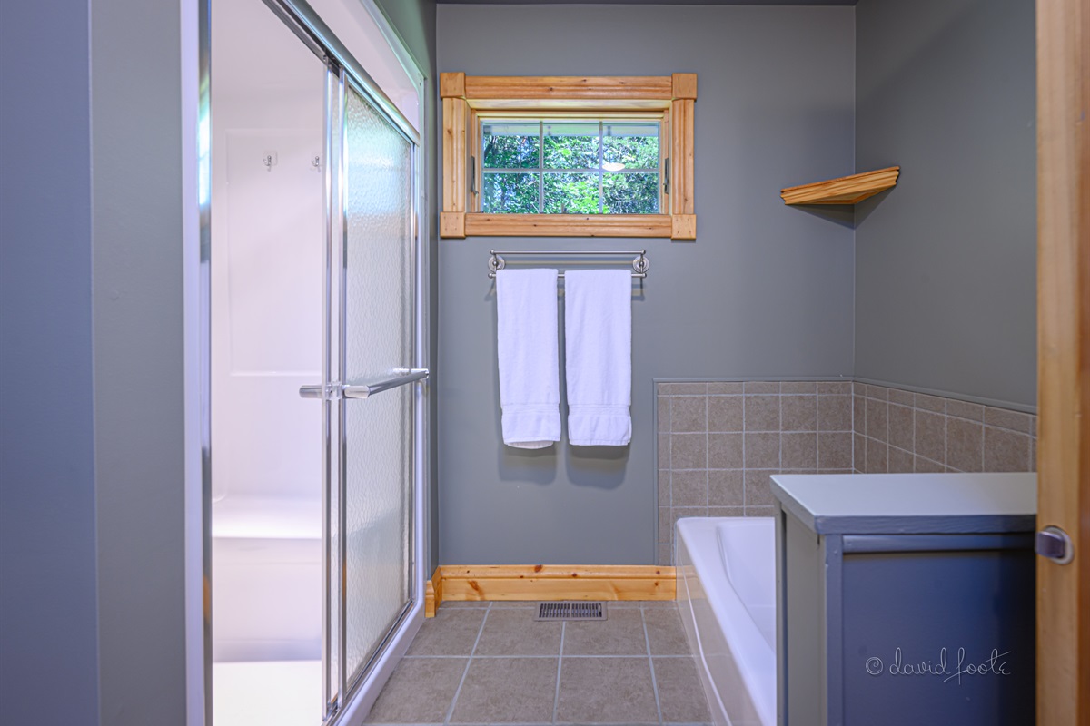 Primary bedroom on main floor with en suite bathroom