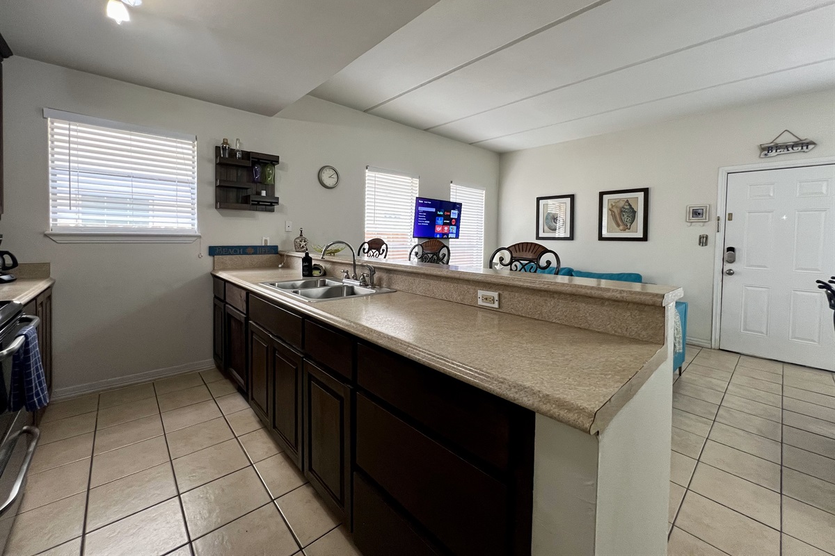 Full kitchen - Stainless Steel appliances