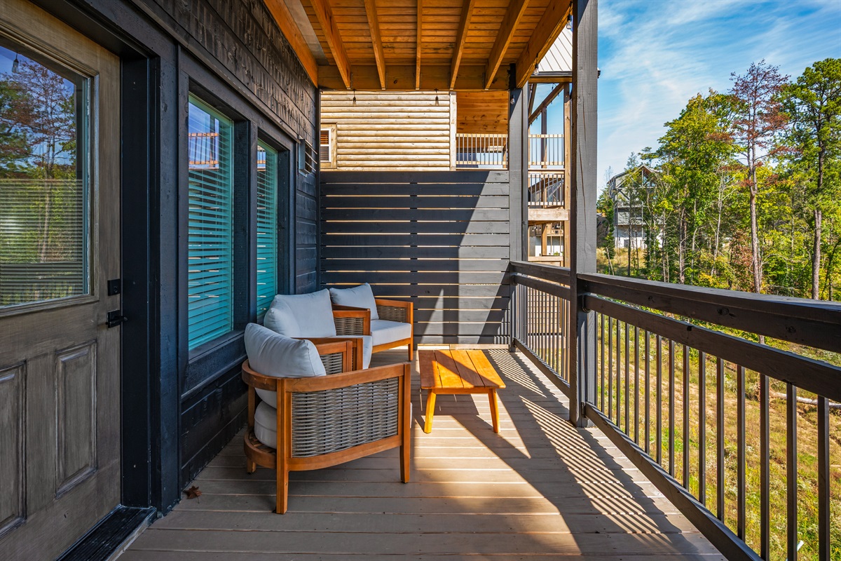 Covered Lower Level Back Deck