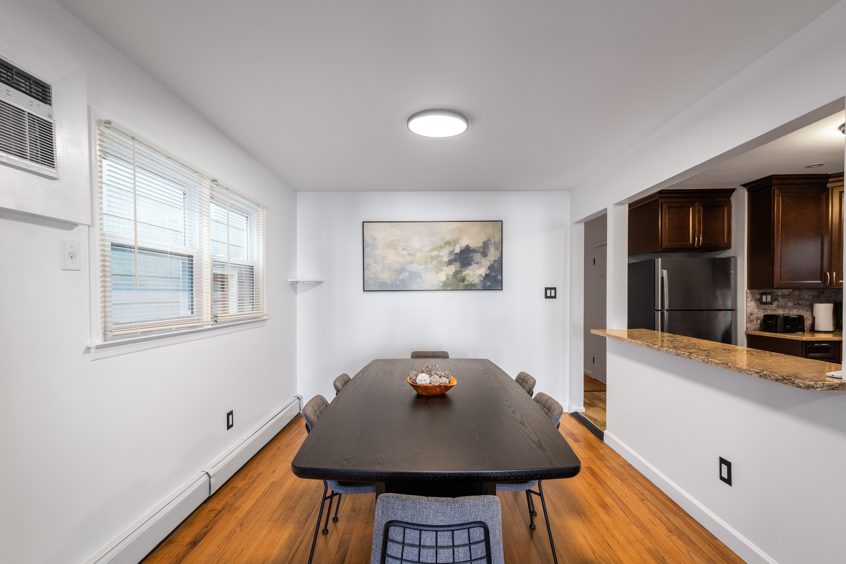 Dining Area for 6