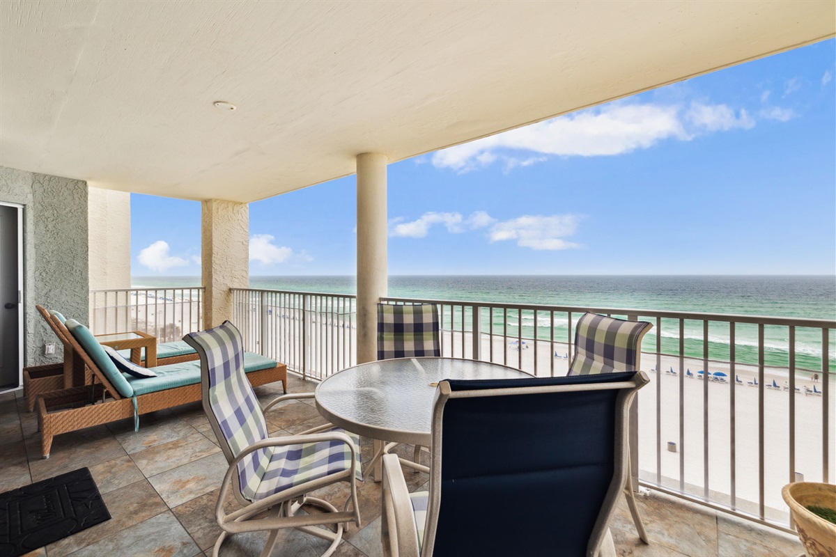 Stunning 6th floor balcony views