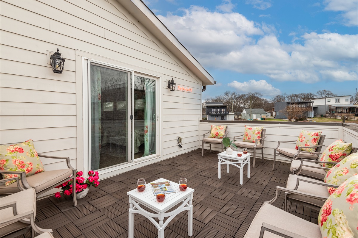 Spacious Balcony Cushion Seating