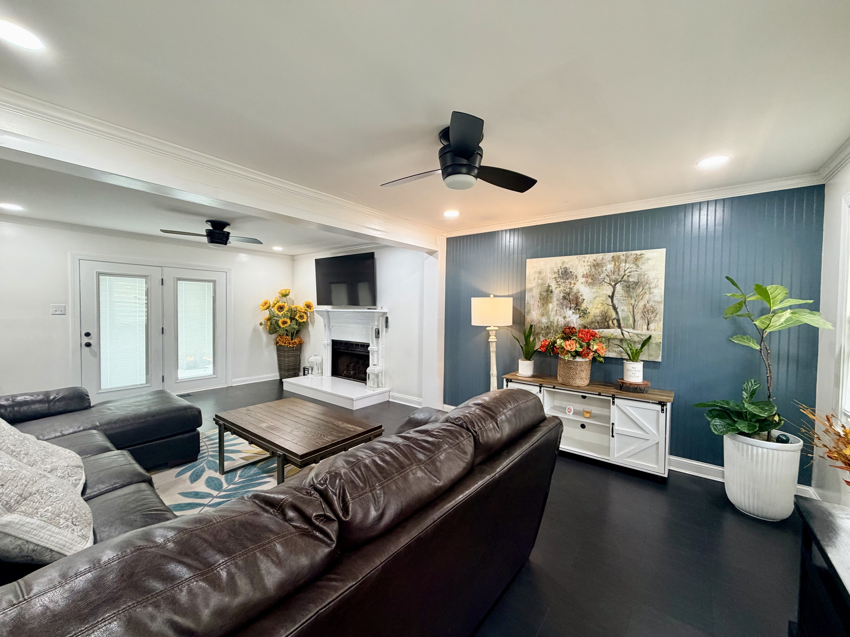 Spacious Living Room