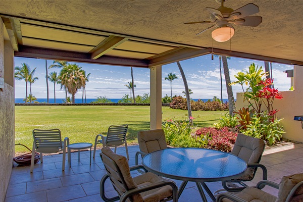 Watch the golfers from your lanai.