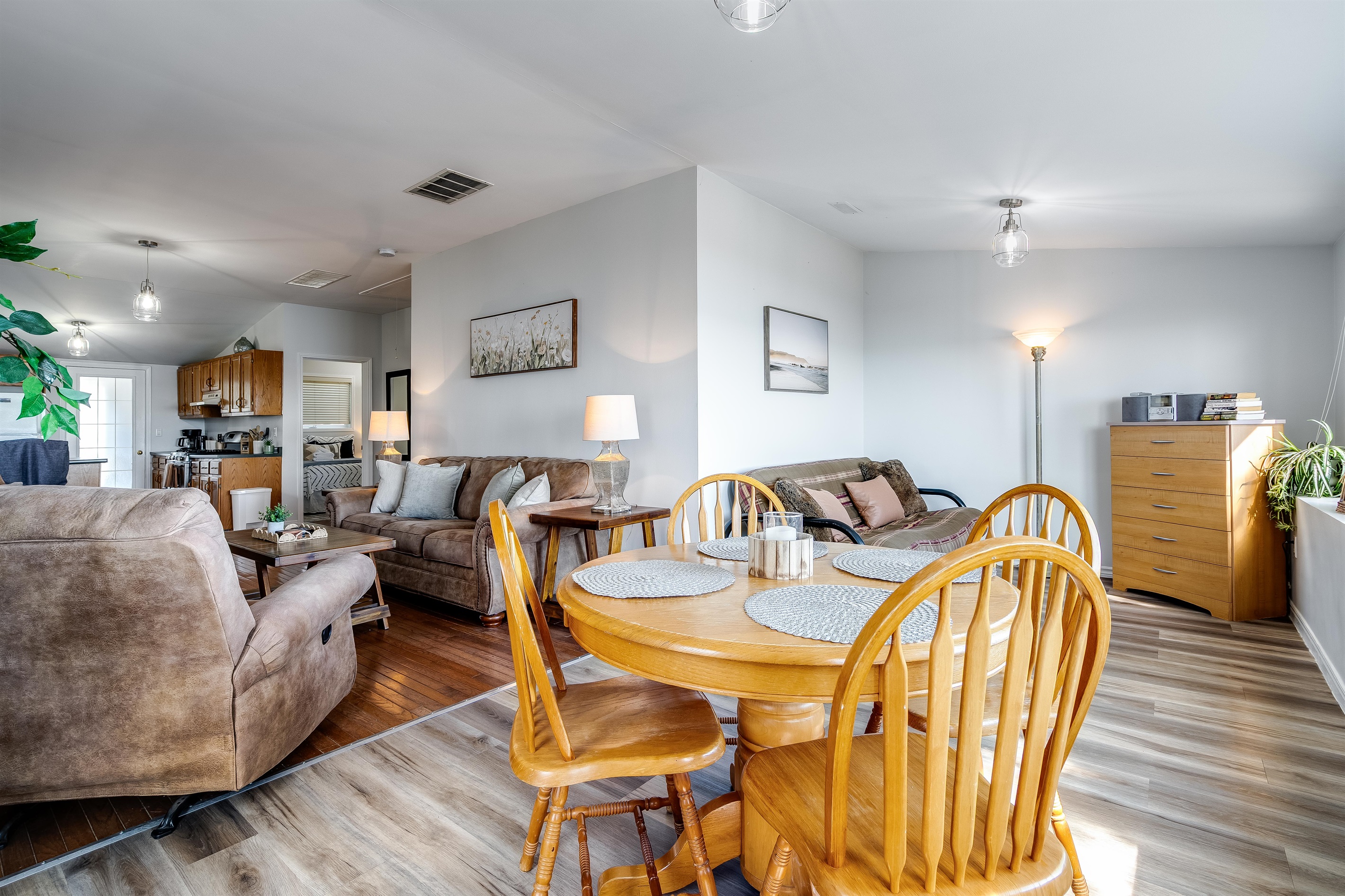 Warm, inviting space with panoramic lake scenes