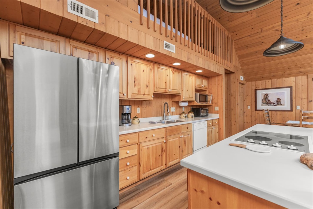 Kitchen with Electric Burner in Island