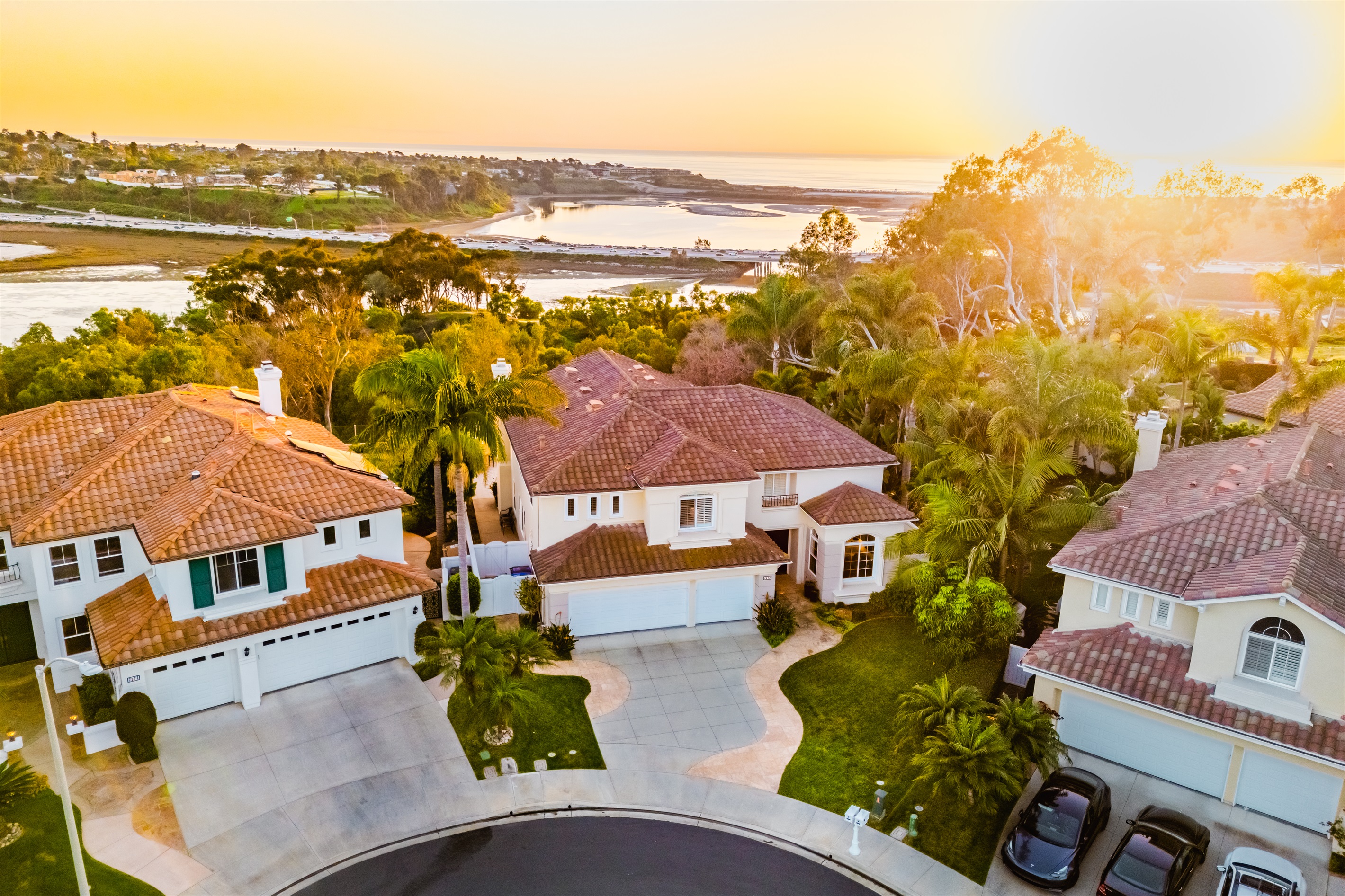 Pacific View Estate - T3 Management Vacation Rentals