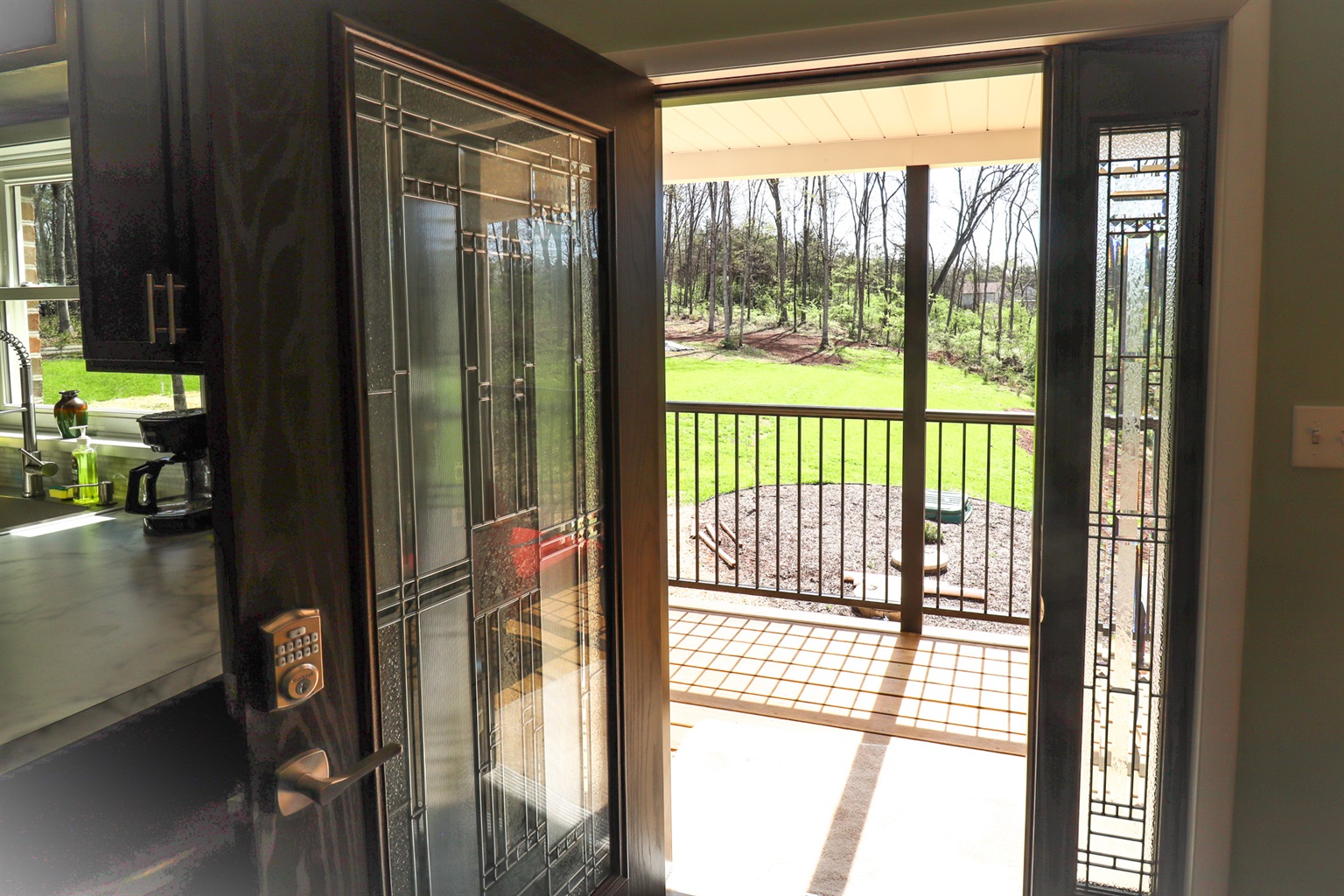 Entry door with keypad lock