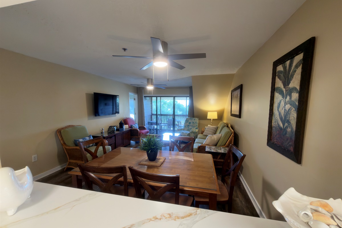 Living Room / Dining Room