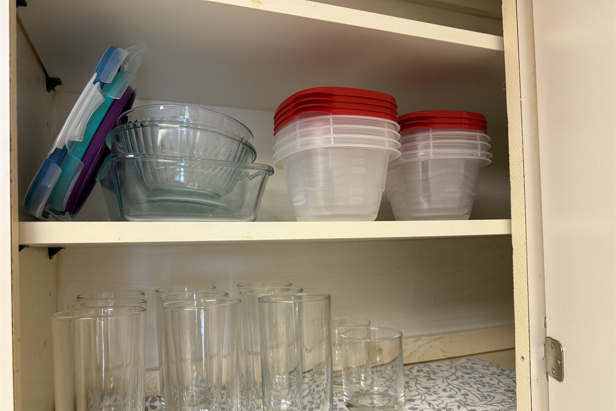 Storage containers