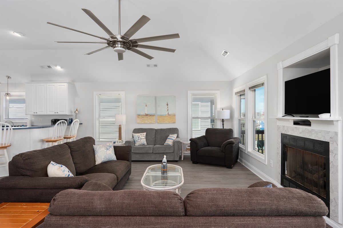 Another look at the living room!