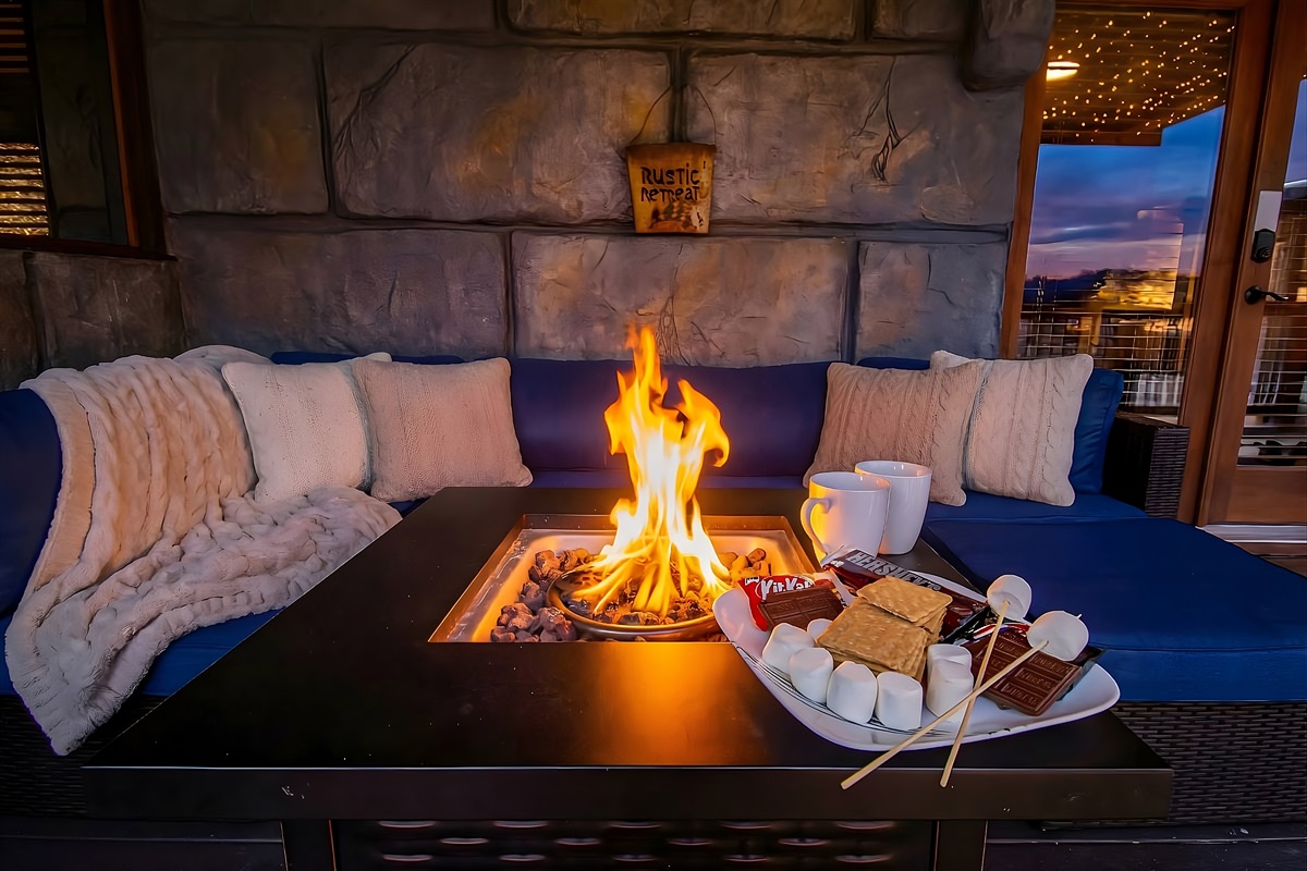 A cozy fire, S'mores, Hot Cocoa, and nature.The ultimate night