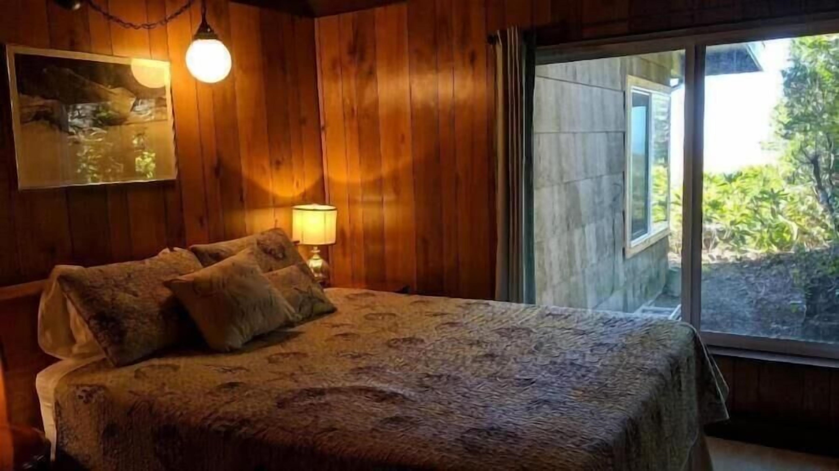 queen bedroom window