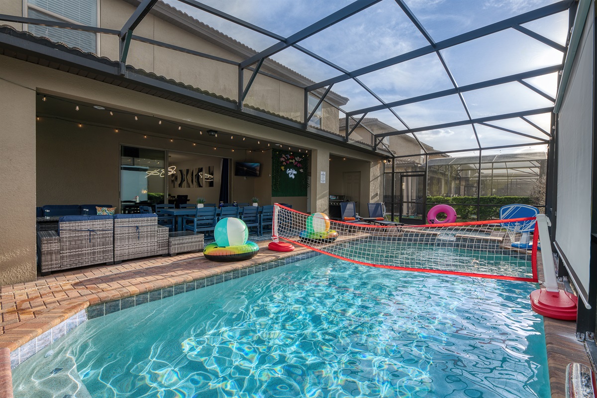 Amazing Pool with Pool Volleyball