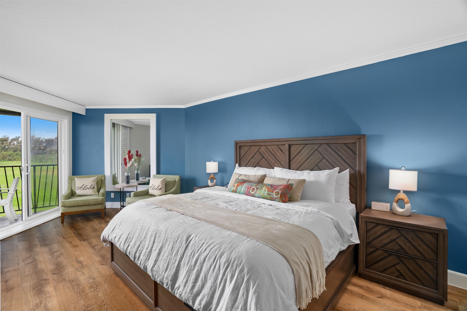 King Bed + Ocean View  Plush king bed with direct ocean views—ideal for couples and honeymoon stays.