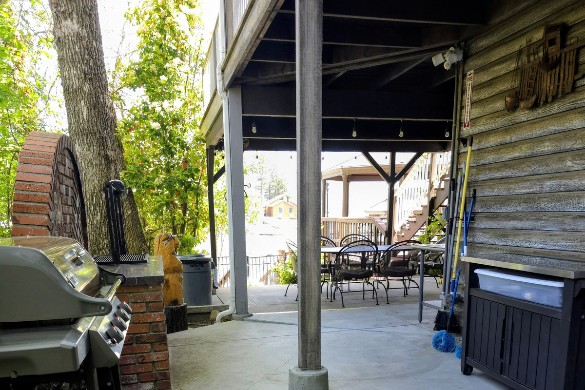 BBQ and BBQ accessories area