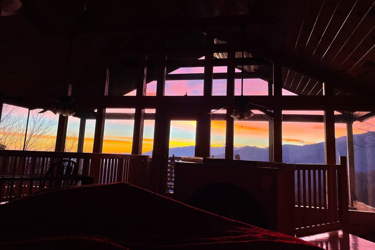 Good morning! Wake up to this in the loft after a restful night's sleep.