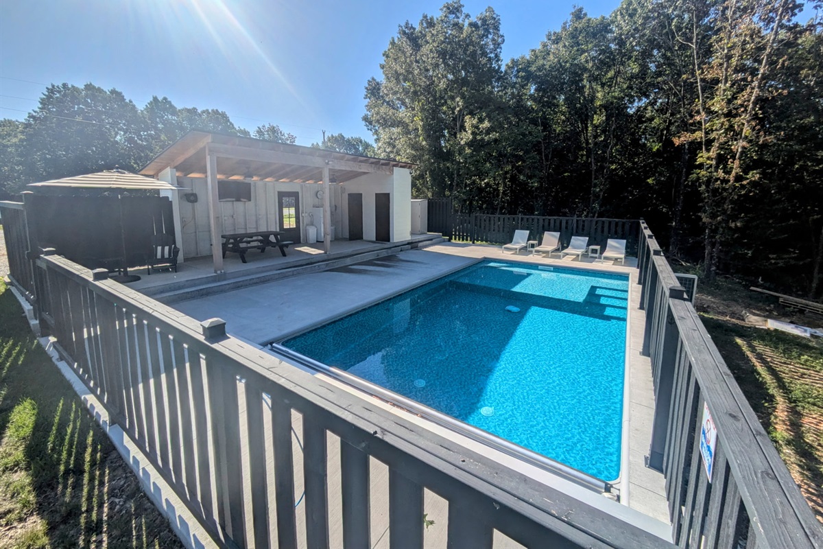 Private heated pool!