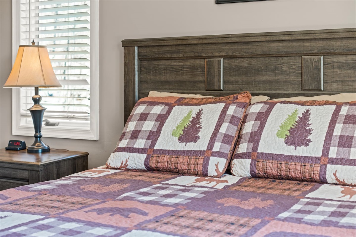 Queen Bedroom