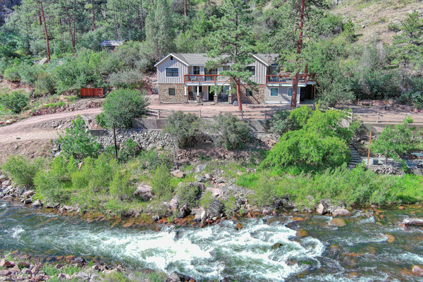 Lyons Riverside Retreat