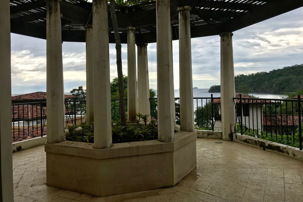 Steps from the Beach | 2BR Flat in Las Catalinas