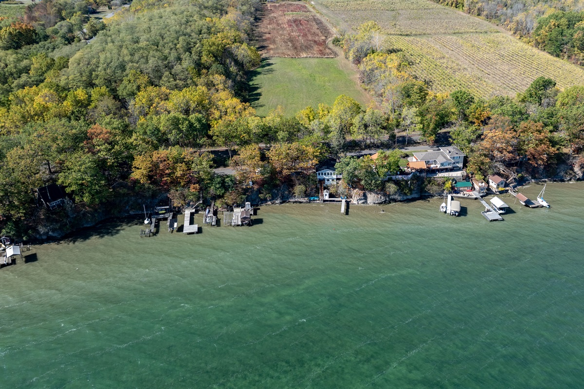 Panoramic view of the bay area—perfect for kayaking, boating, and peaceful mornings