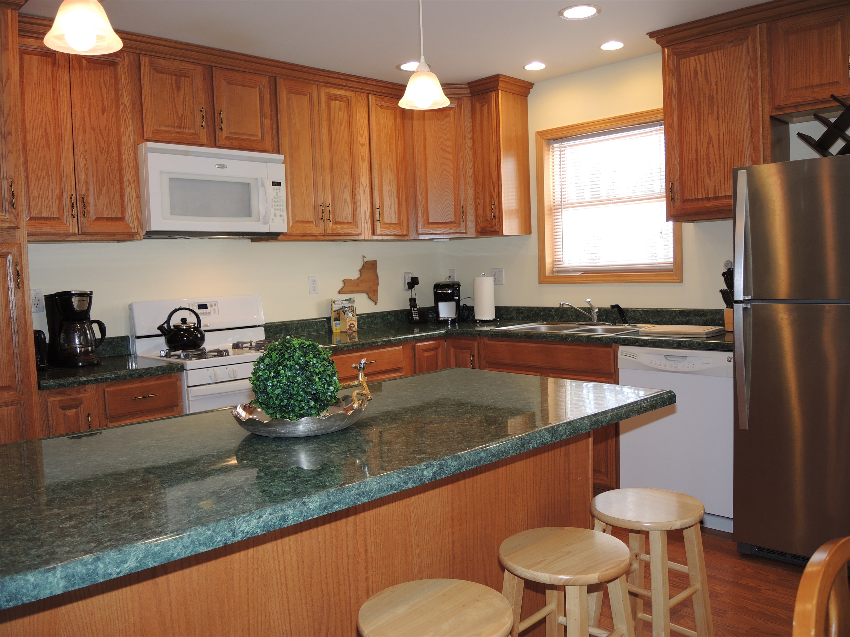 Kitchen w/ island