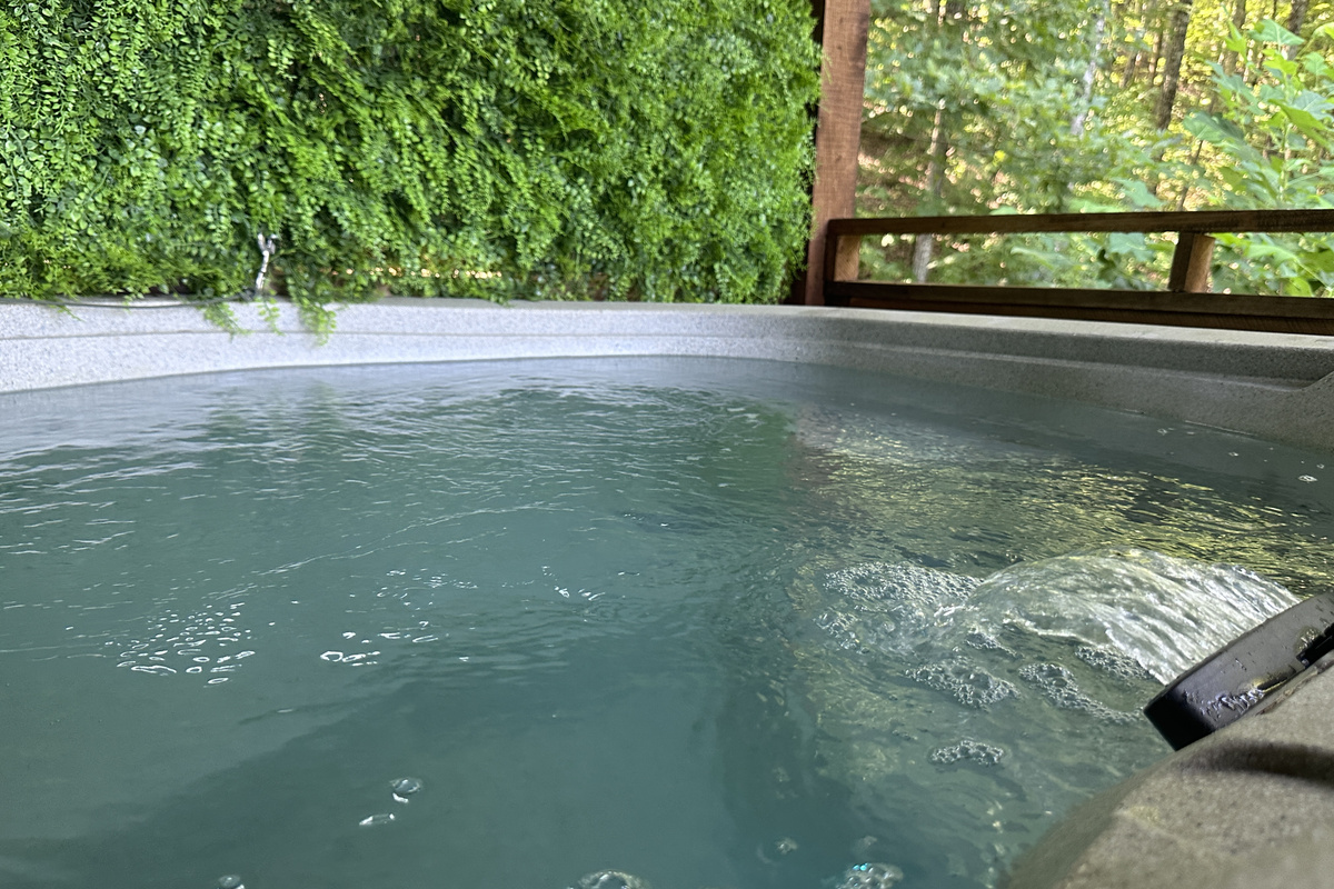 Private Hot tub 2