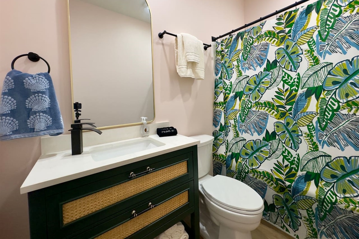 Our full bath offers a cheerful, relaxing experience.