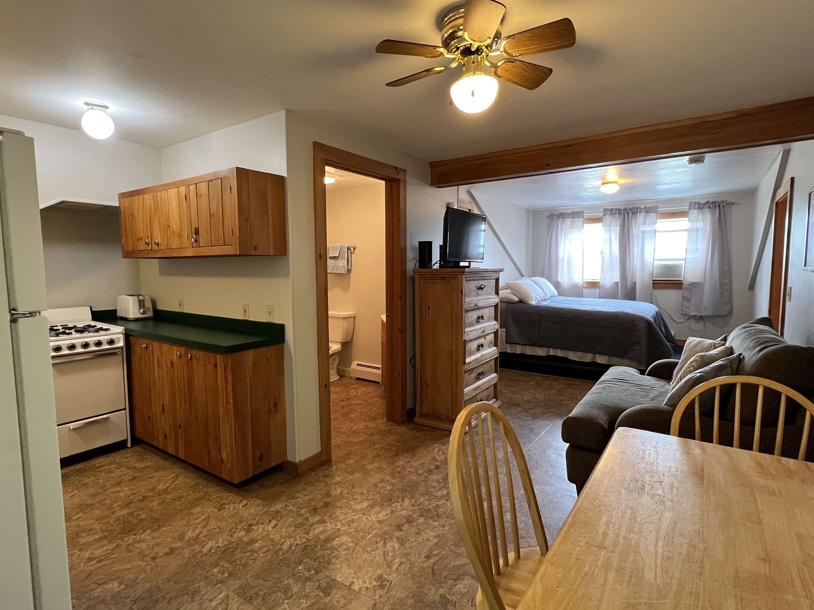Overall POV of Sunnyside Apt 3 main area.