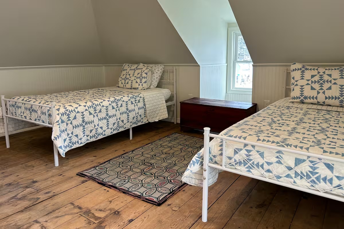 Bedroom 3 (upstairs)