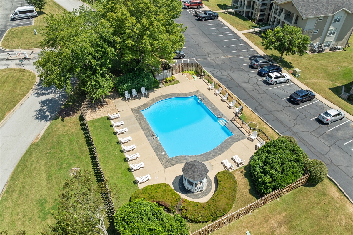 Another one of Holiday Hills’ seasonal outdoor pools adds another easy, family-friendly place to relax within the resort.