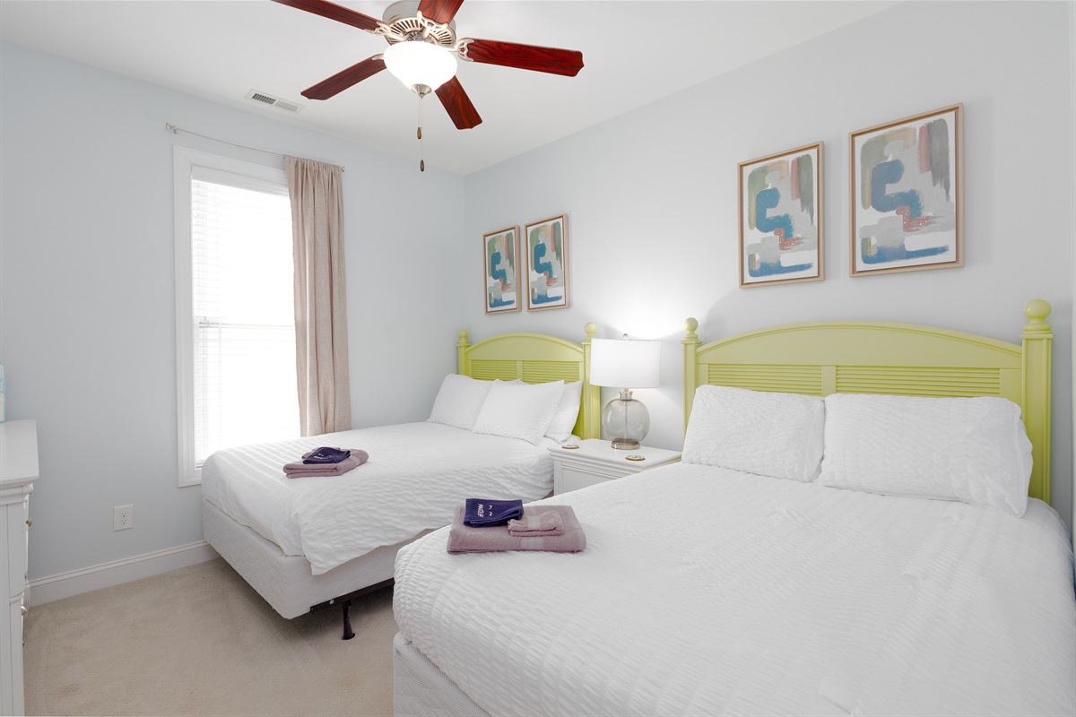 2nd bedroom features two Double-size beds