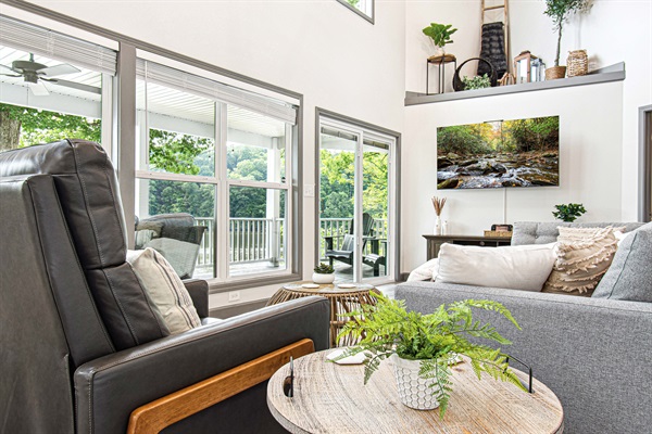 Indulge in modern comfort as you enjoy the scenic charm of Lake Malone.