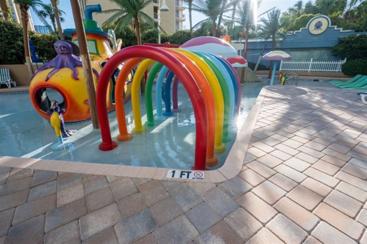 Lots of Local Food and Entertainment Nearby