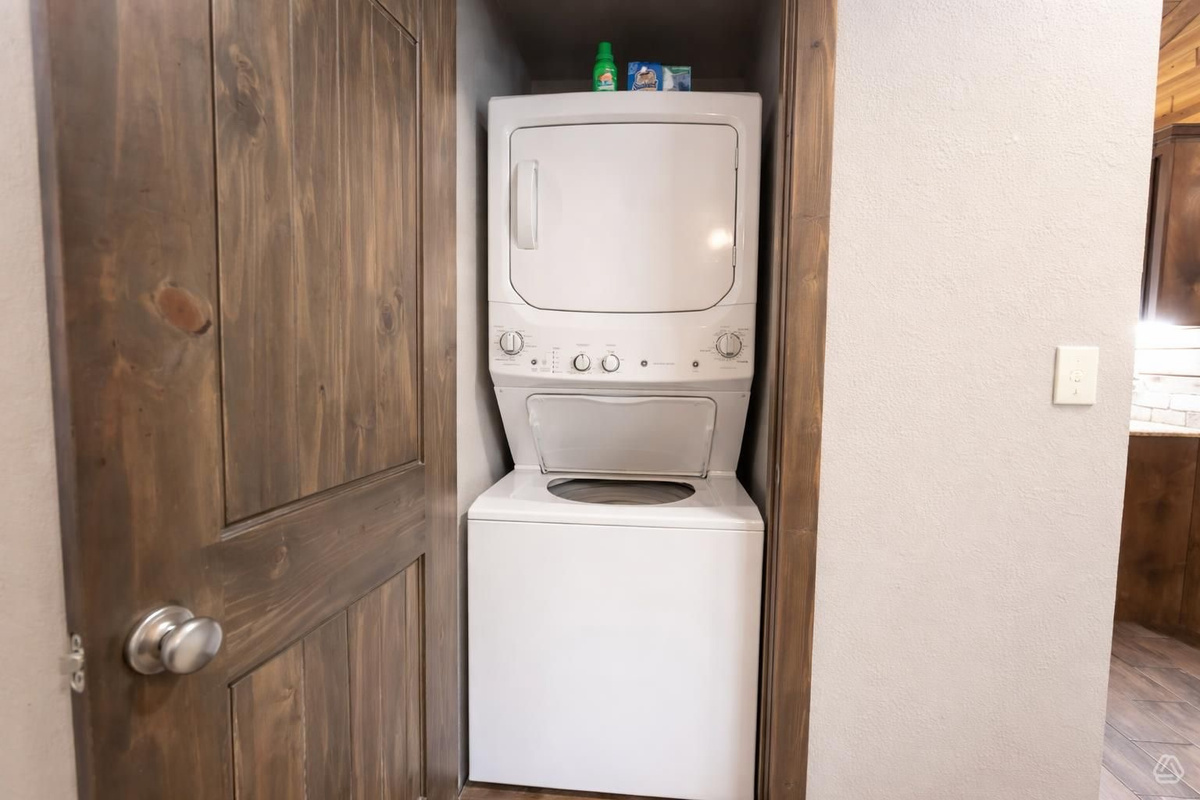Washer and dryer in unit 